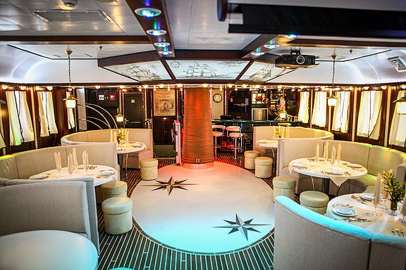 Restaurant der Running on Waves Running_on_Waves-Restaurant-Mocean.JPG