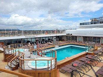 Poolbereich auf Queen Victoria