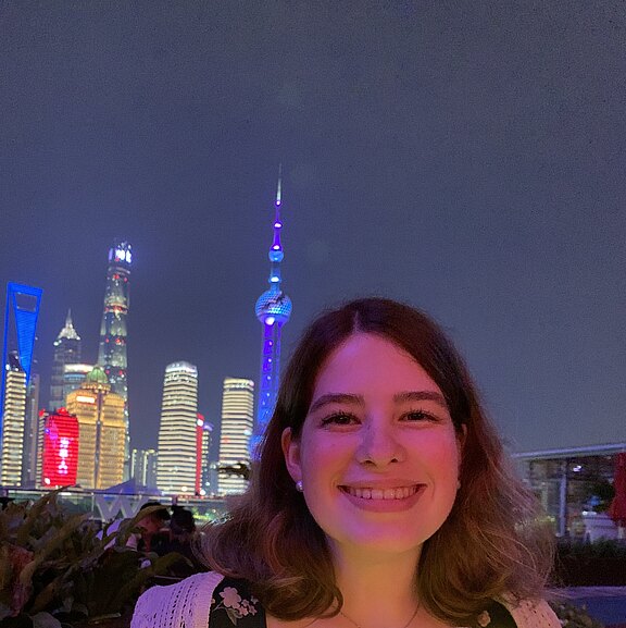 Chloé Roth in Shanghai Chloe_Shanghai.jpeg